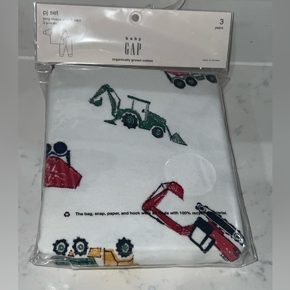 Gap PJs 🚜 - Picture 7 of 7